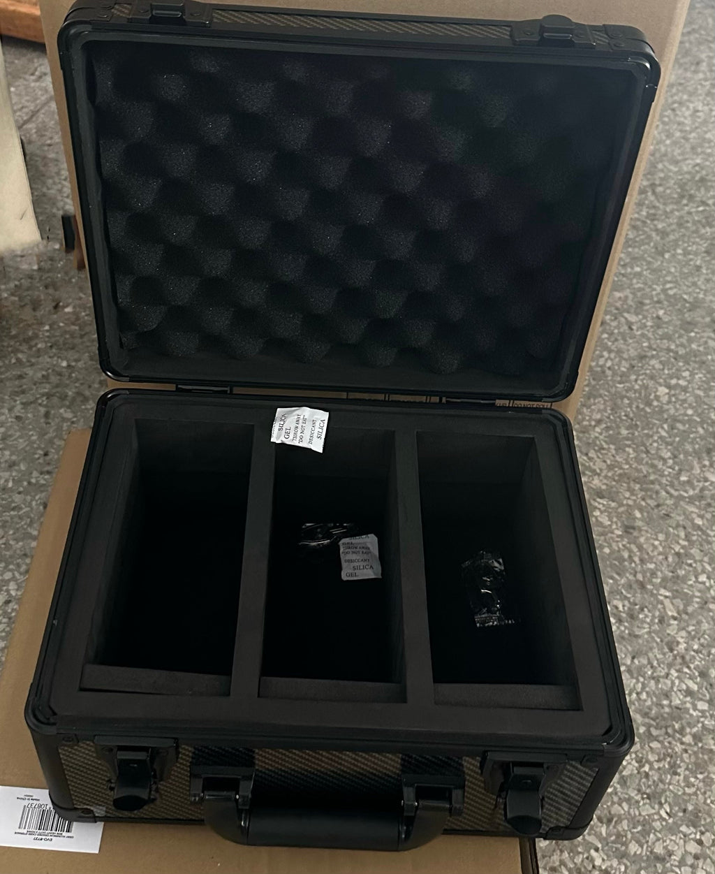 EVORETRO Aluminum Graded Case with Key System