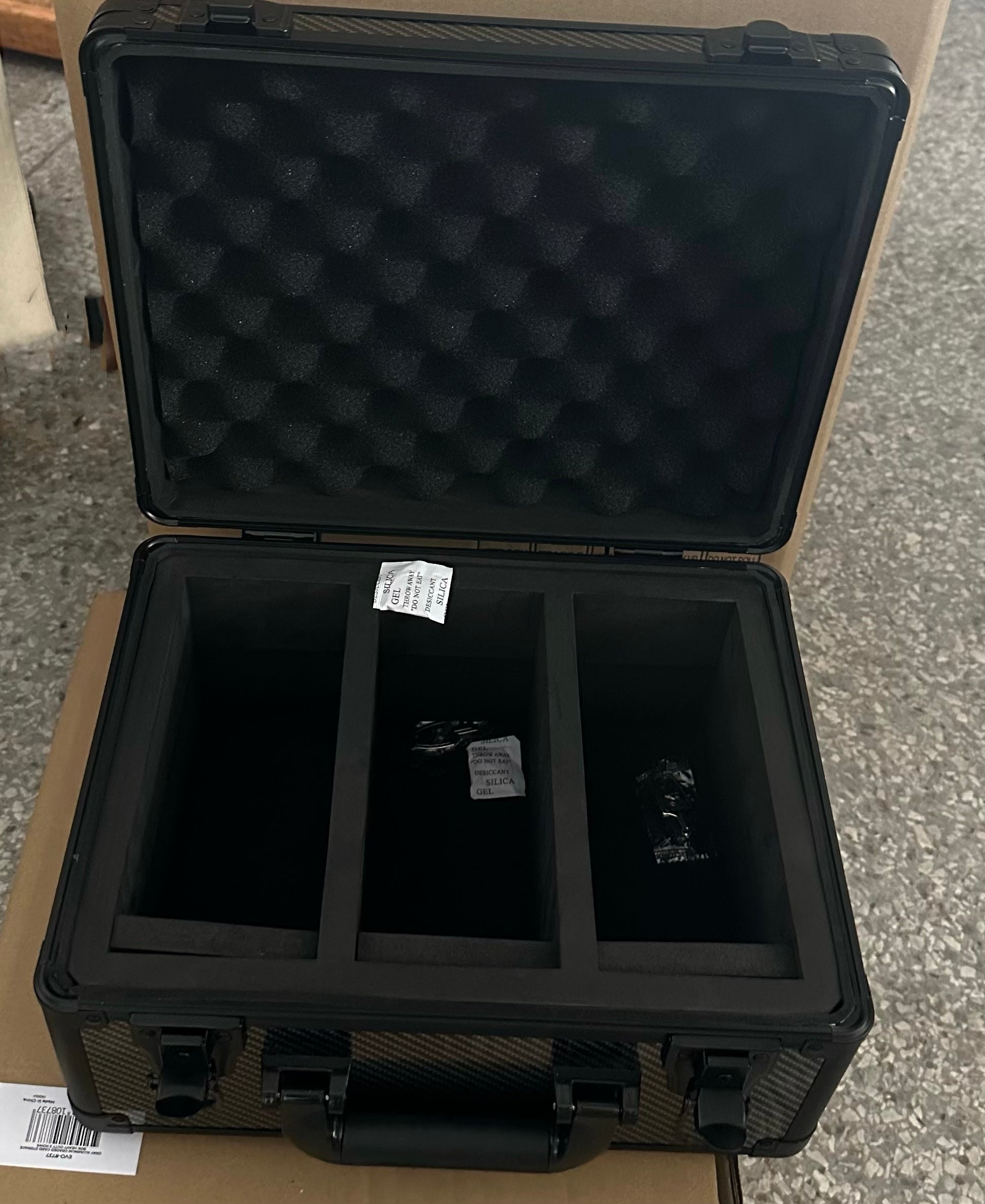 EVORETRO Aluminum Graded Case with Key System