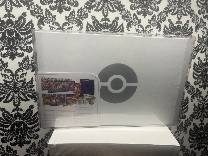 Pokémon TCG Sword and Shield Charizard Ultra Premium Collection EVORETRO PET Box Display Case