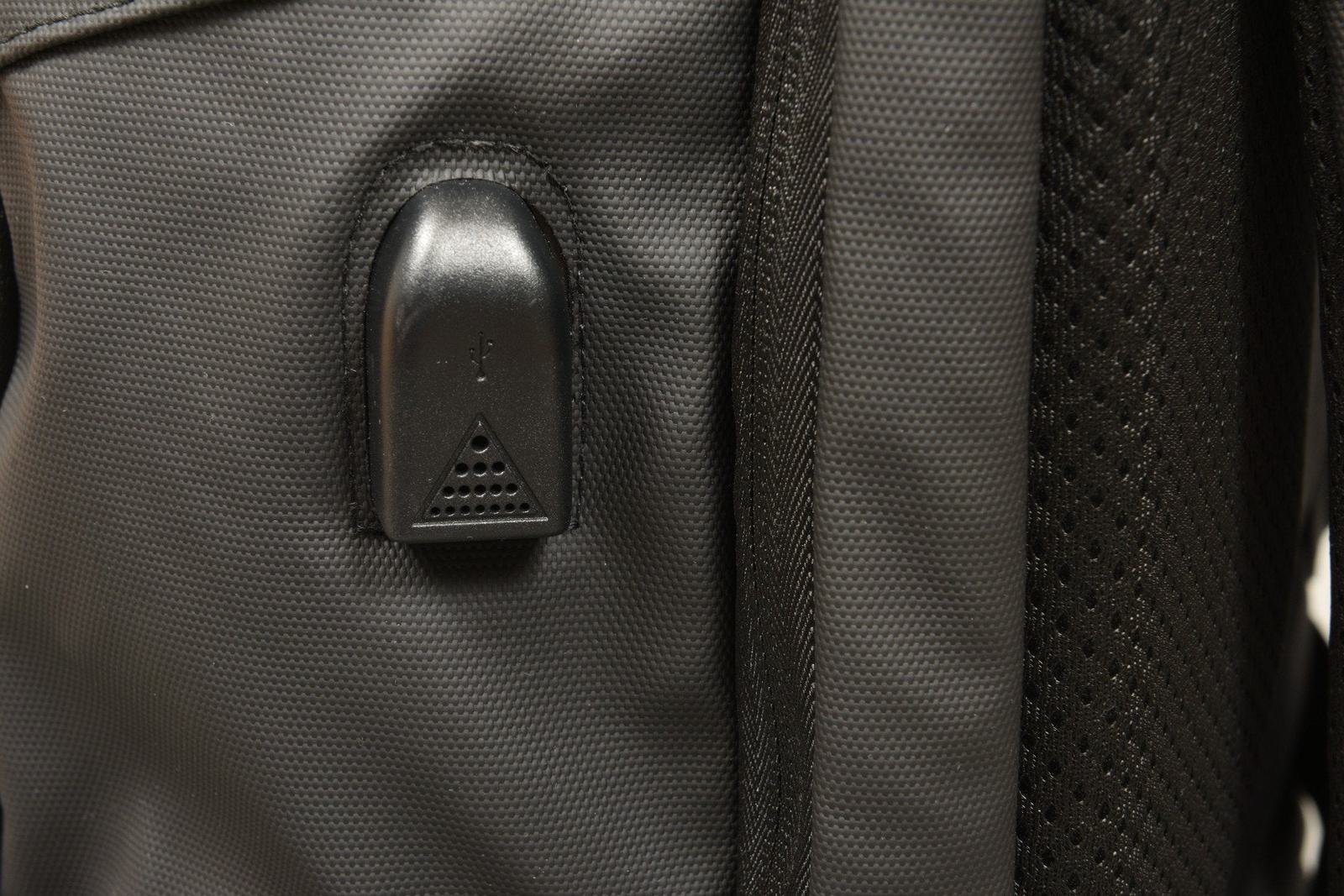 EVORETRO Backpack & Grading Case Bundle – Secure Travel Storage for Graded Cards & Collectibles